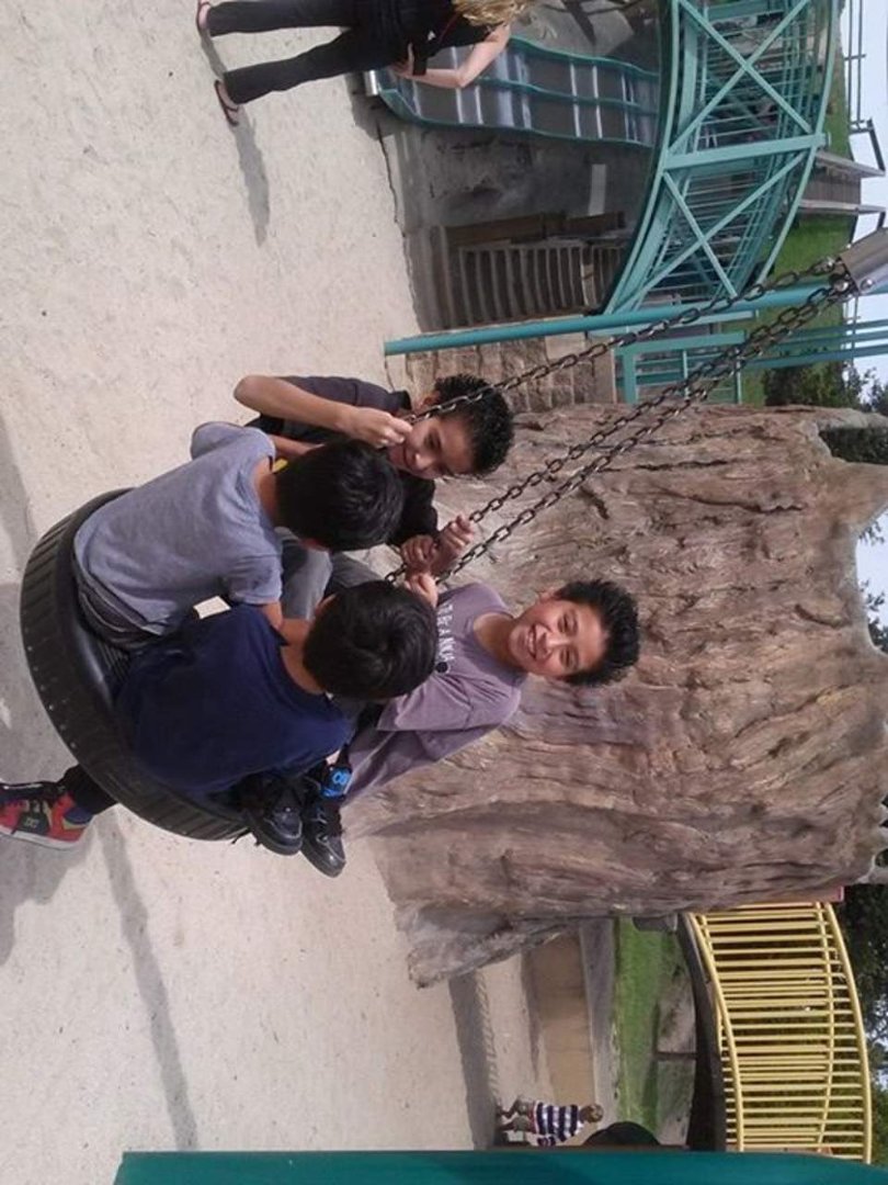 Bobbie RObles' album, Mobile Uploads
