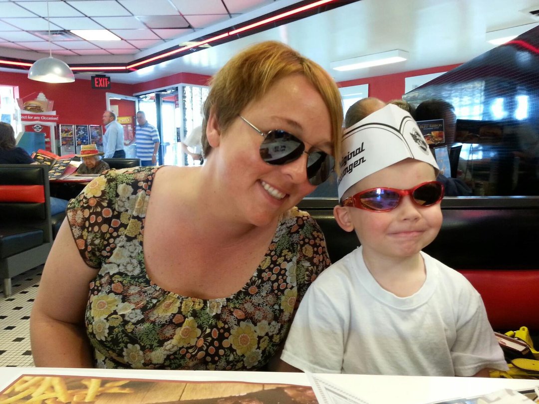 Dee Knoop's album, Mobile Uploads