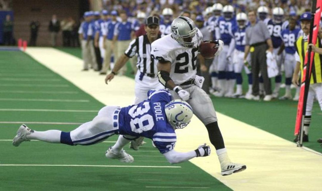 Warren Mau's album, Raider Greats