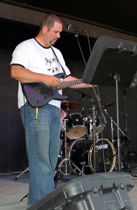 Larry Floyd's album, Battle of the Bands 2011