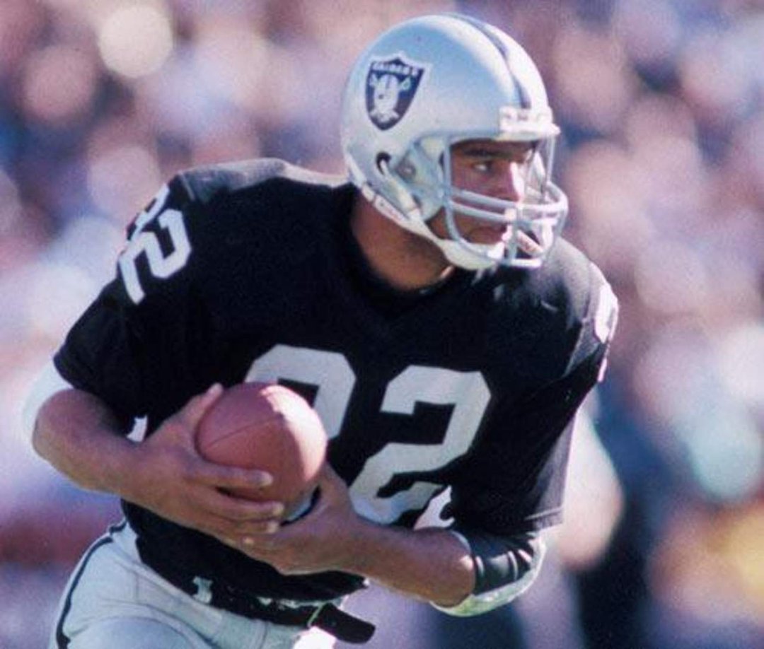 Warren Mau's album, Raider Greats