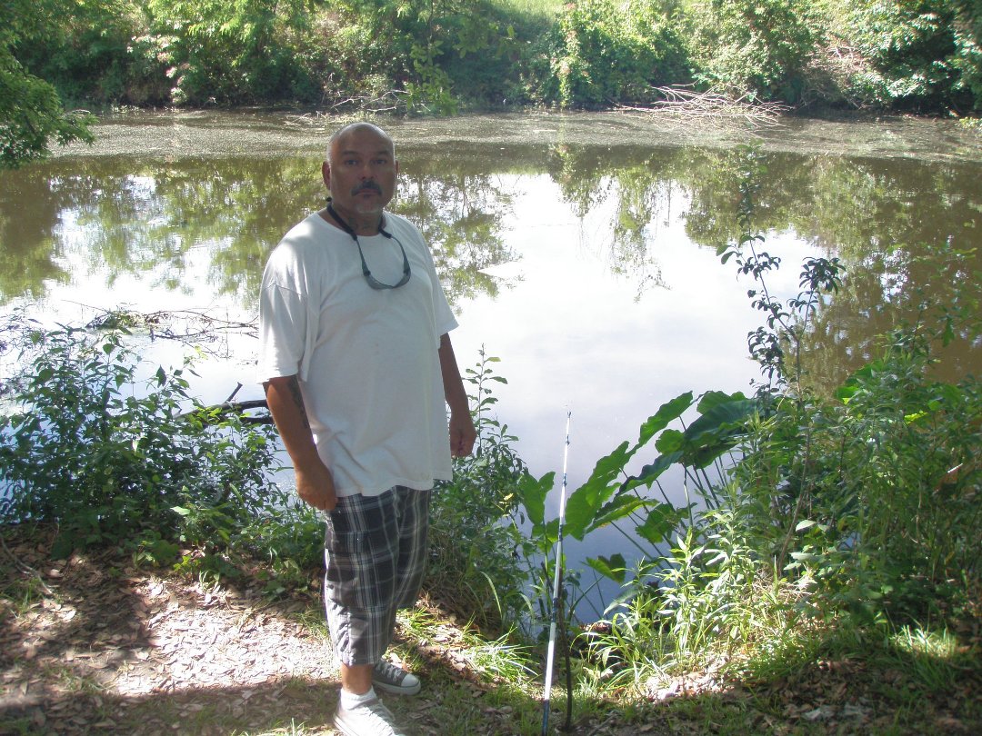DANIEL FLORES's album, Profile Pictures