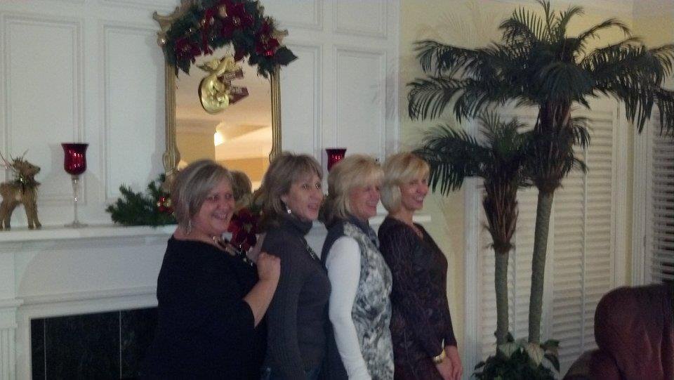 Cindy-Cynthia Hays' album, Mobile Uploads