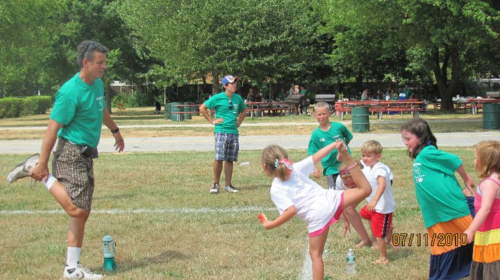 Elizabeth Monahan's album, Monahan Family Picnic