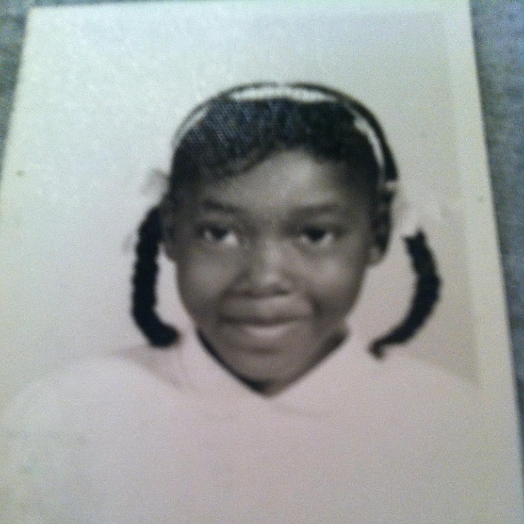 Paula Bonds' album, Profile Pictures