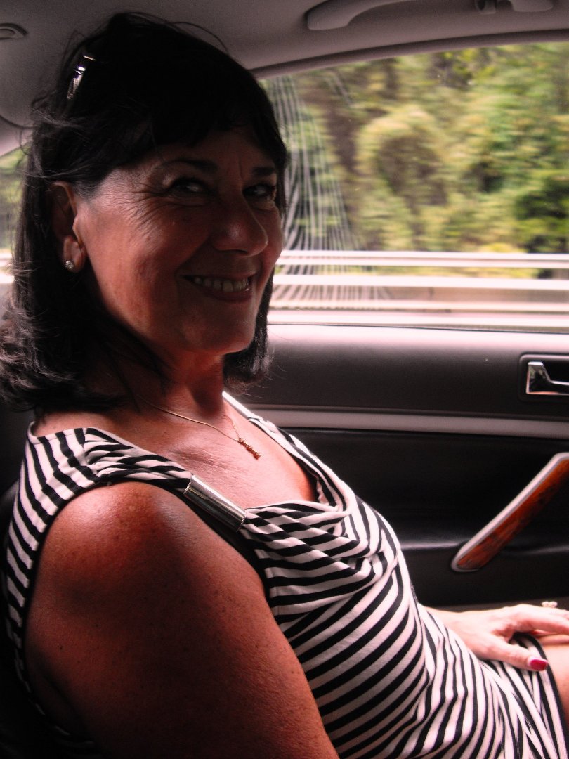 Luva Childe's album, Profile Pictures