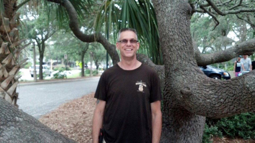 Jamie Brooks' album, Mobile Uploads