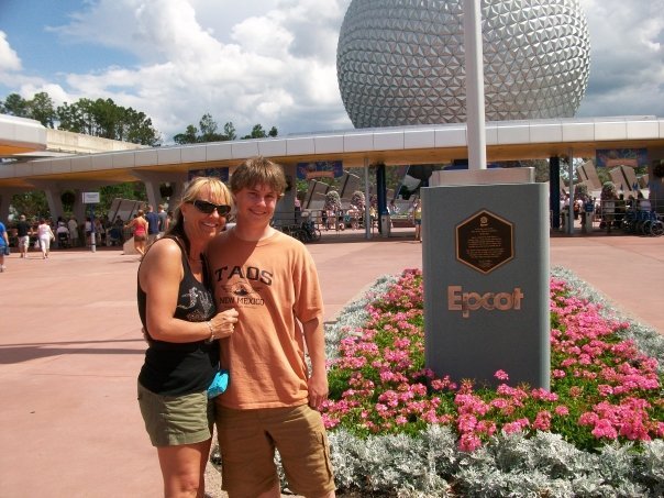 Stephenie MacKelburger's album, Dropping Josh off in Florida