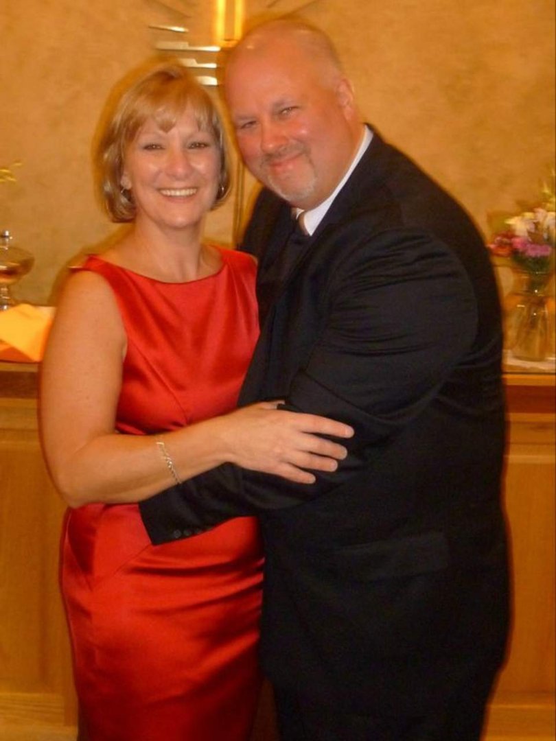 Donna Schmidt's album, Profile Pictures