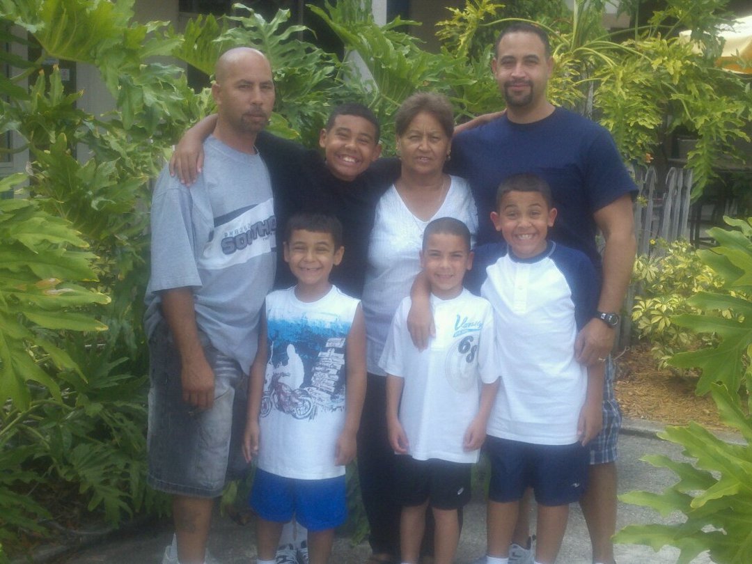 Daniel Reyes' album, Easter Sunday 2011