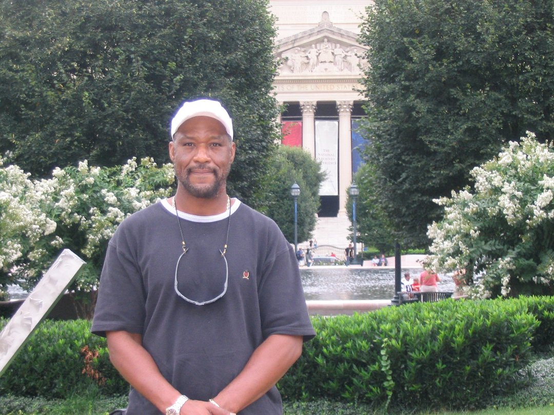 Eldred Taylor's album, Profile Pictures