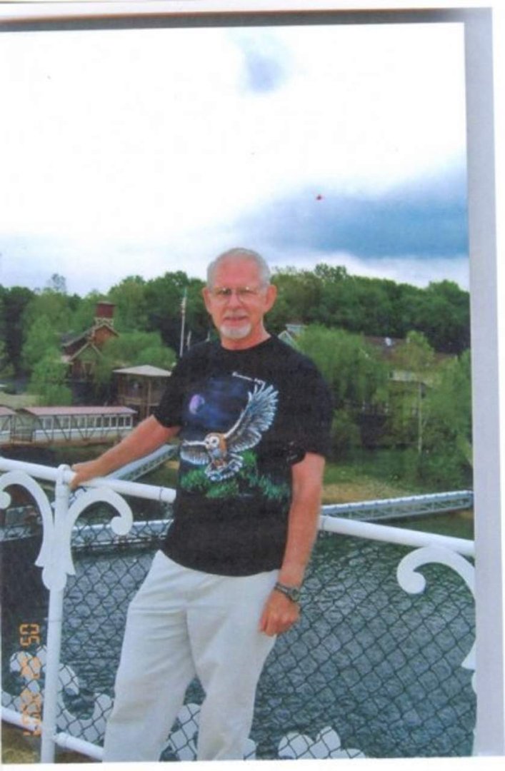 Ralph Stiffler's album, Profile Pictures