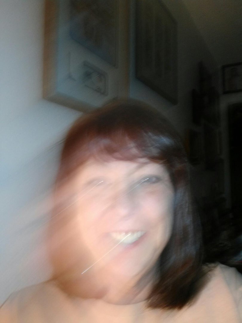 Marilyn Harris' album, Mobile Uploads