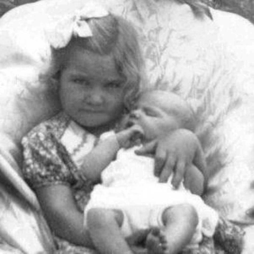 Jo Ann Lucas' album, Profile Pictures