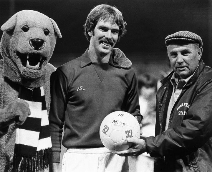 Robert Ehrlich's album, Old Soccer Photos