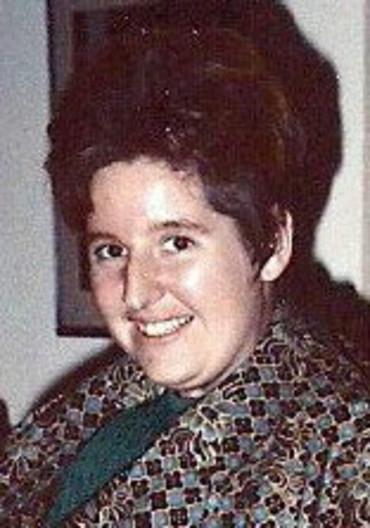 Mary Andrews' album, Profile Pictures