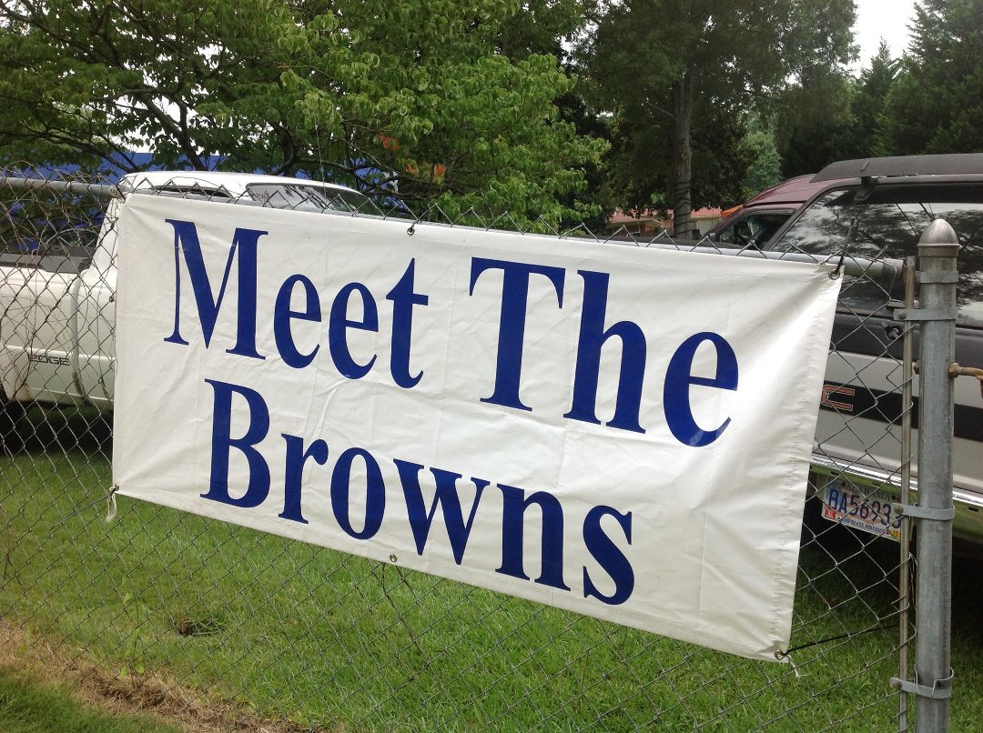 Robert Brown's album, Meet The Browns Family Reunion