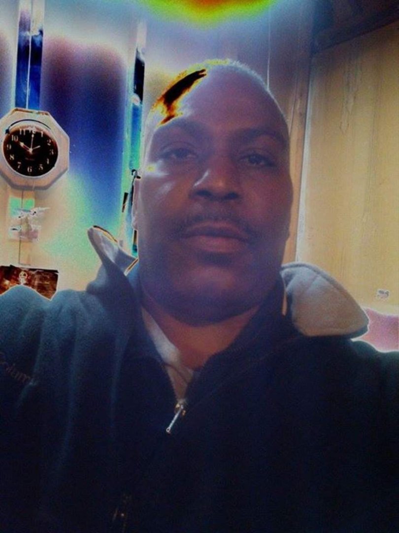 Andre Manus' album, Mobile Uploads