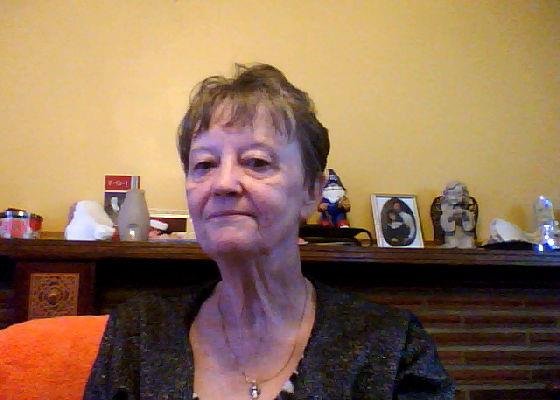 Lynn Bushey's album, Profile Pictures