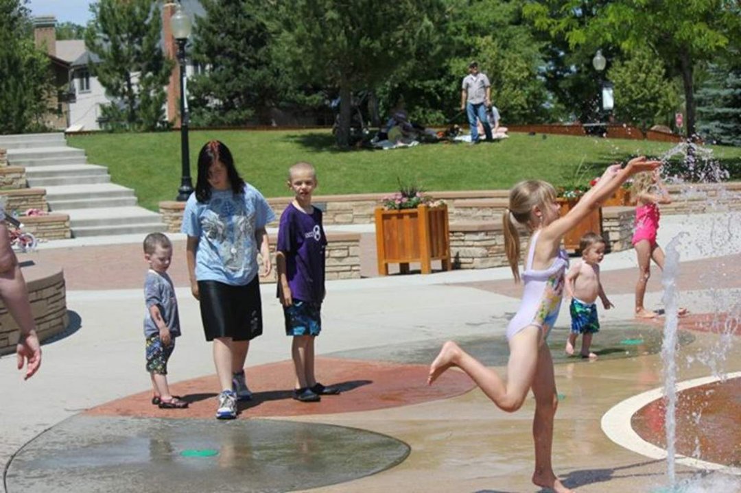 Crista Prill's album, Summer fun at Whitney Fountain