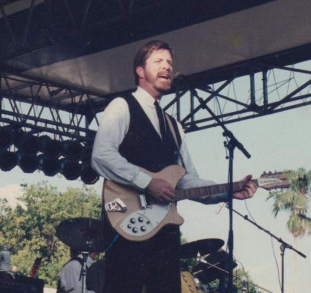 Robert Carter's album, Profile Pictures