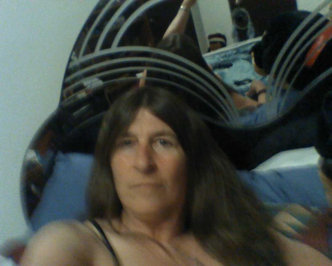 sandi shrieves' album, Profile Pictures