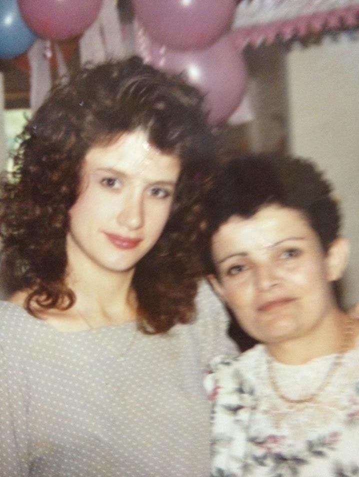 Lisa Ghanem's album, Profile Pictures