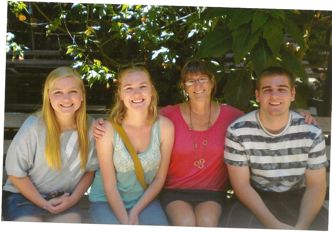 Gail Heisel's album, Profile Pictures