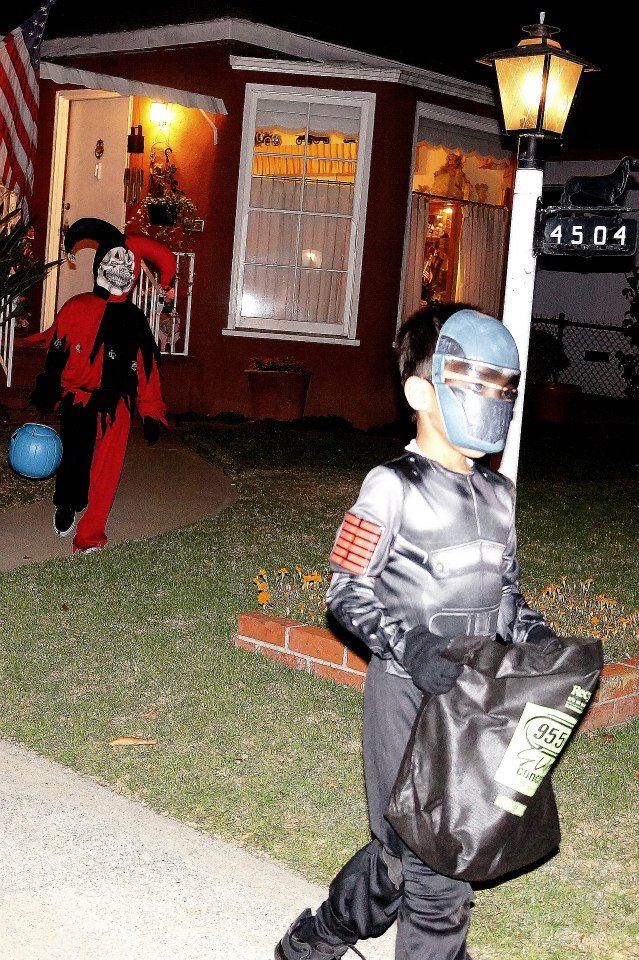 Will Luzadas' album, HALLOWEEN WEEK 2012 FAM TIME