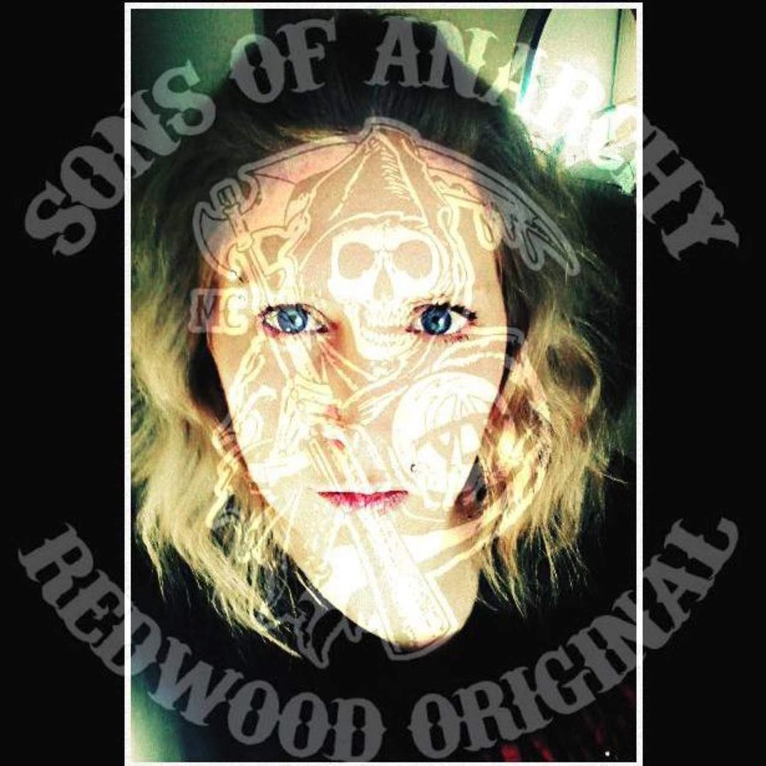 Amanda Scott's album, Profile Pictures