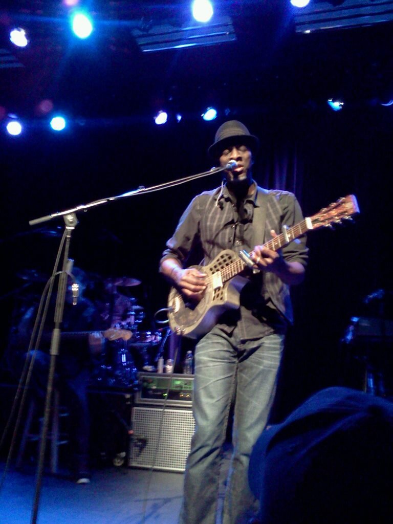 Dany Atkinson-Tinsley's album, Mobile Uploads