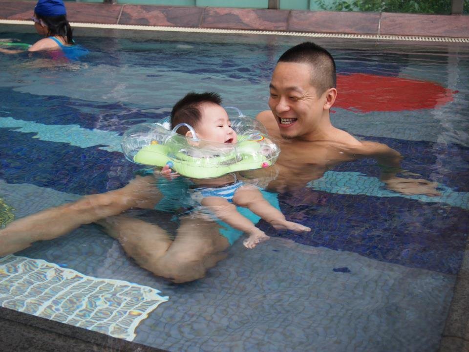 Eric Chu's album, Mobile Uploads