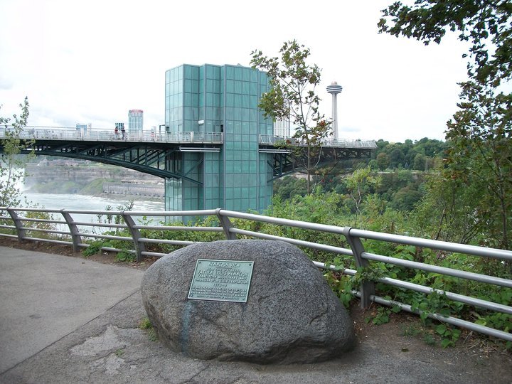 Gary Ratajski's album, Road Trip, Mi. to Niagra Falls