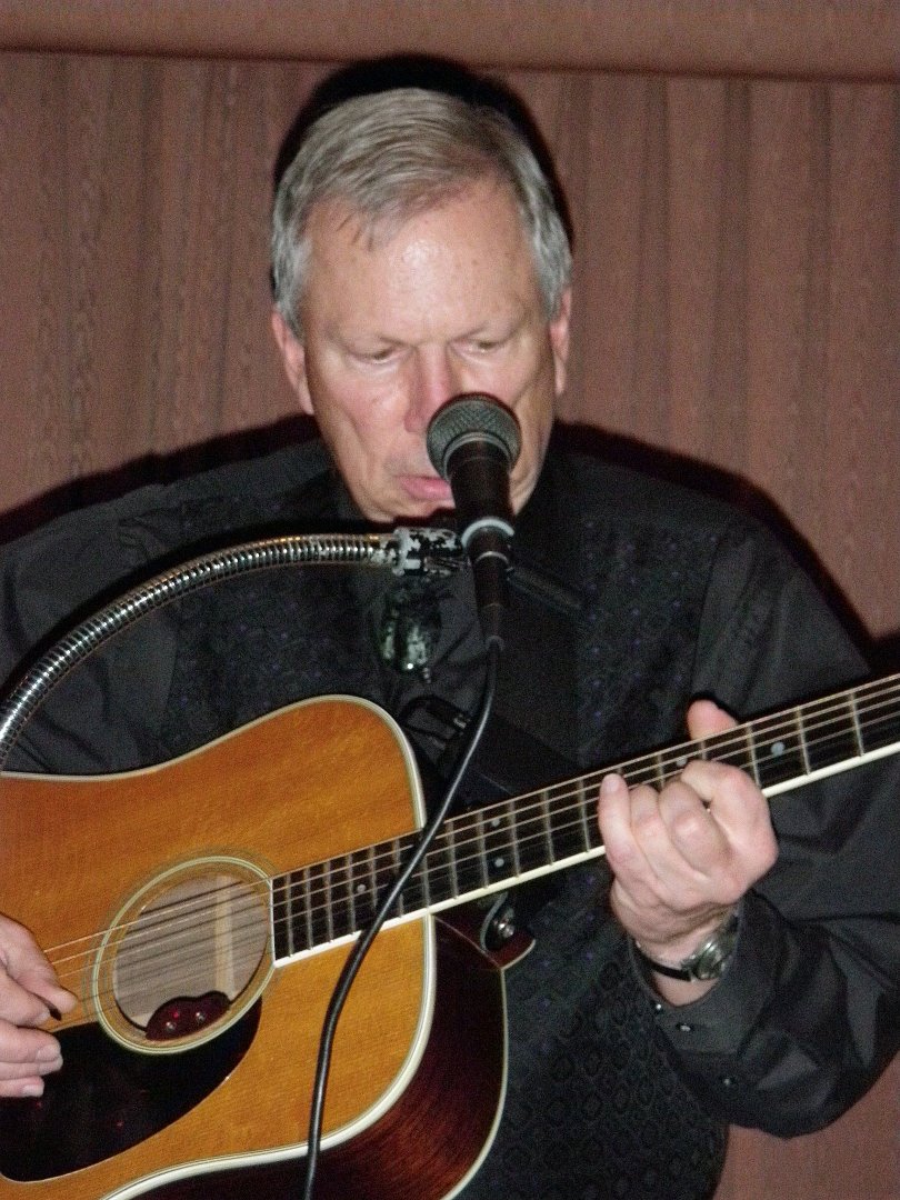 Milton Asher's album, Profile Pictures