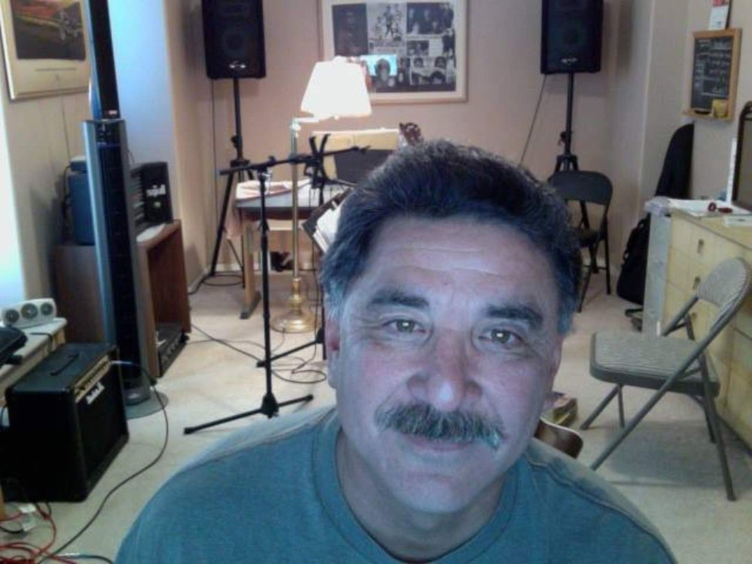 Tom Bottazzo's album, Profile Pictures