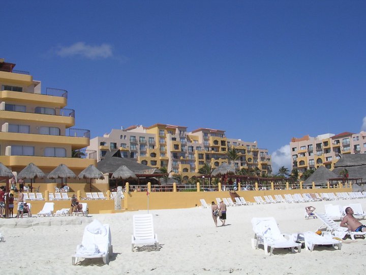 Nancy Hall's album, Mark's Cancun pictures, February, 2011