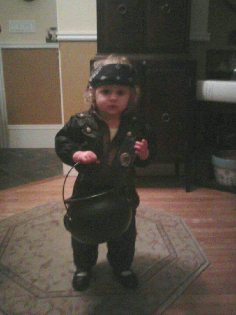 Angelo Amico's album, Our first trick or treater (Arriana) next door neighbor-such an