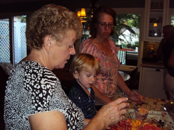 Nancy Hedberg's album, Mykleby reunion pie party