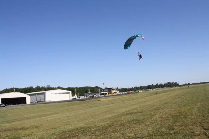 Julia Ann Shelton's album, Barry Skydiving September 10, 2011