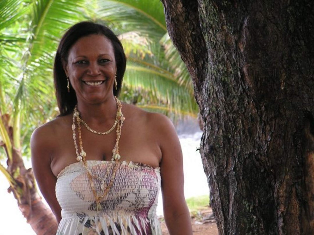 Sandra Taylor's album, Profile Pictures
