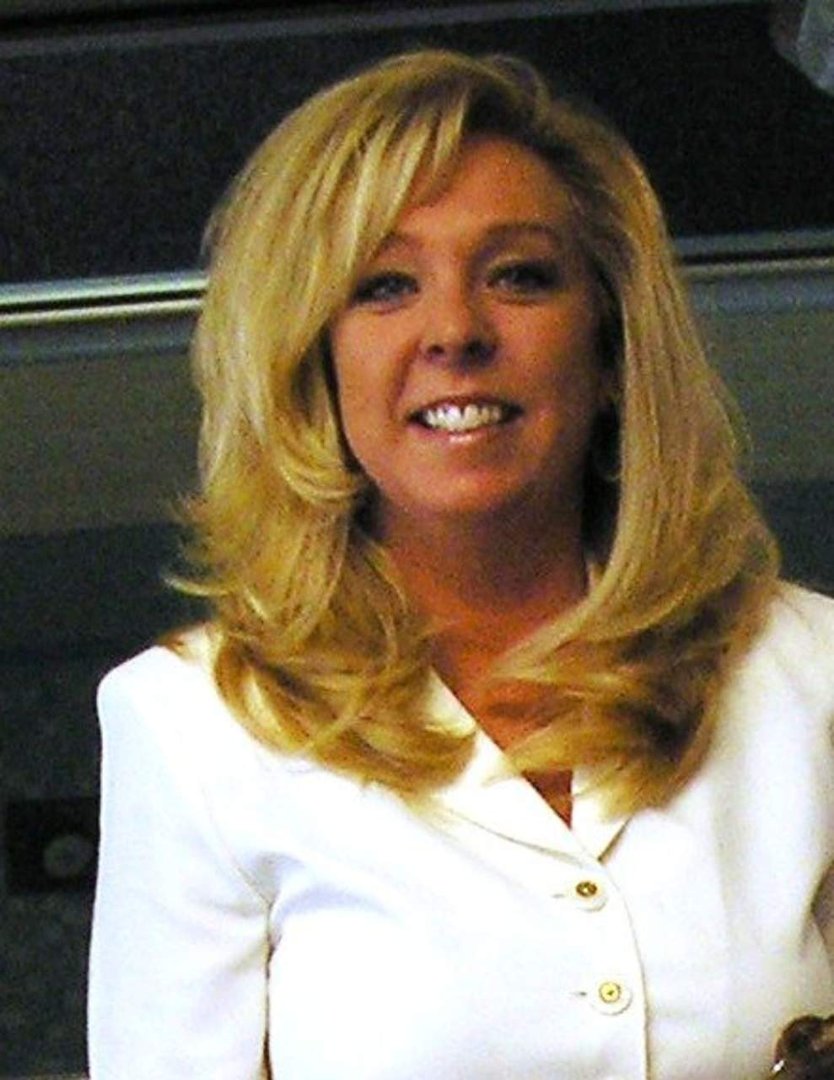 Wendy Young's album, Profile Pictures