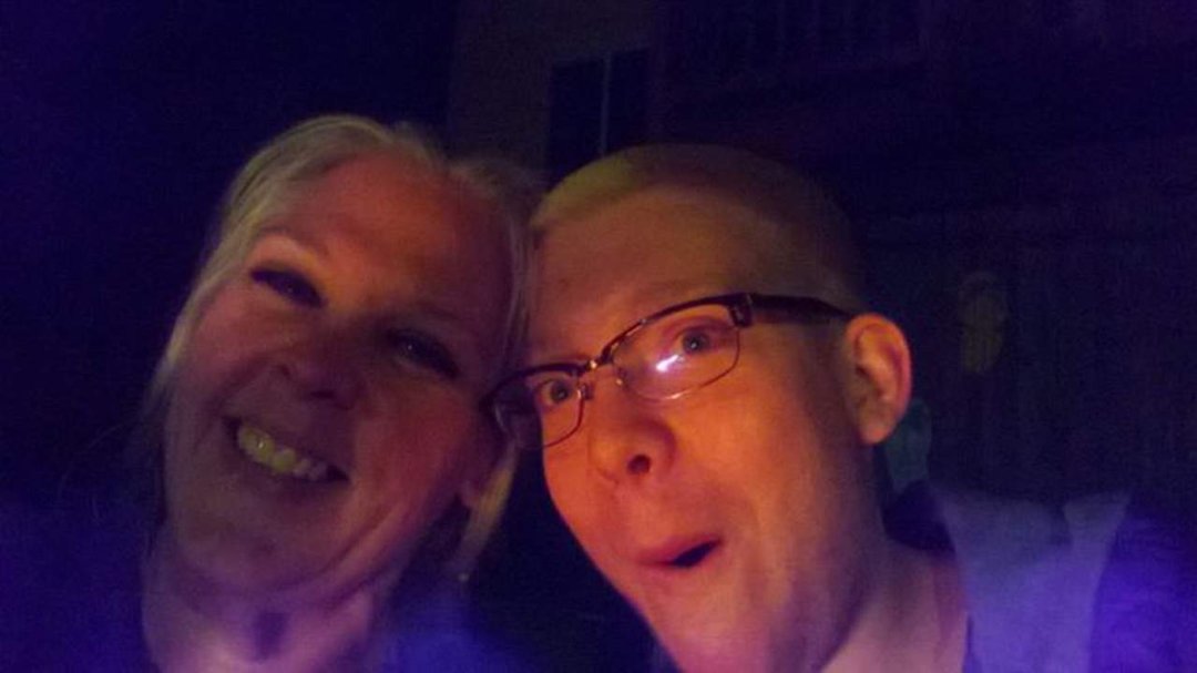 Lisa Davidson's album, Mobile Uploads