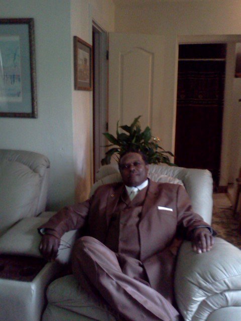 Ronniew Legette's album, Profile Pictures