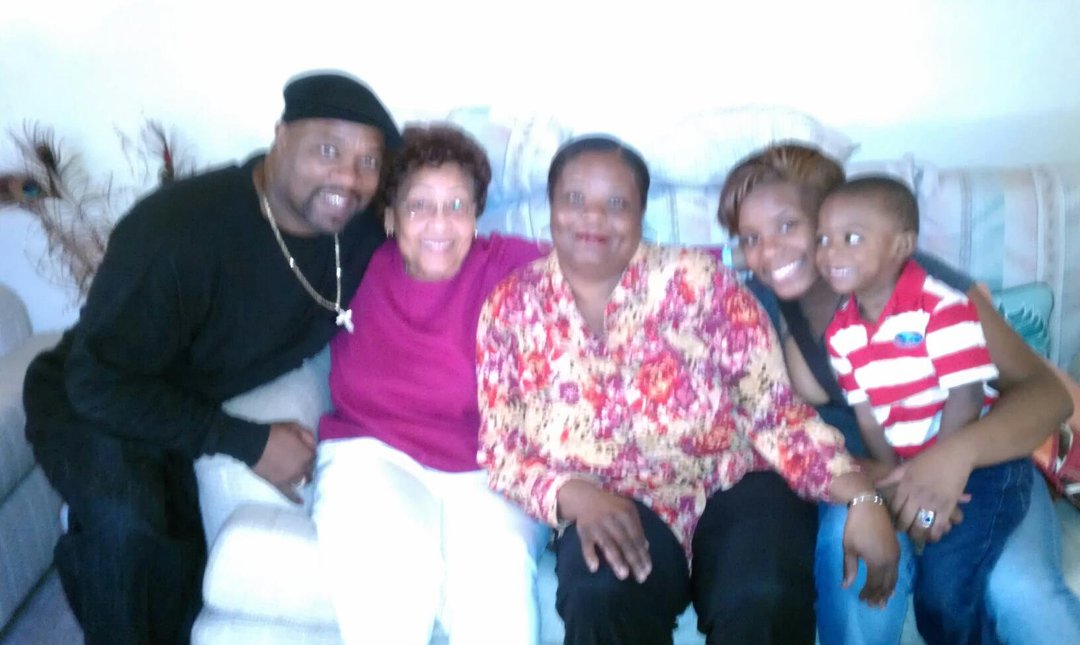 Cheryl Fields' album, Mobile Uploads