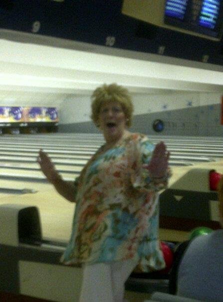 Leslie Robinson's album, Bowling with disciple sisters
