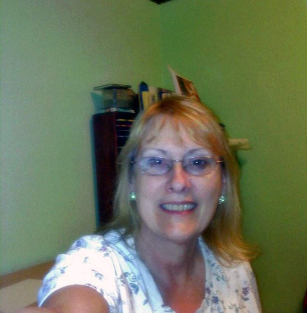 Patty Lyman's album, Profile Pictures