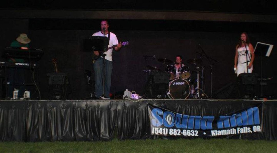 Larry Floyd's album, Battle of the Bands 2011