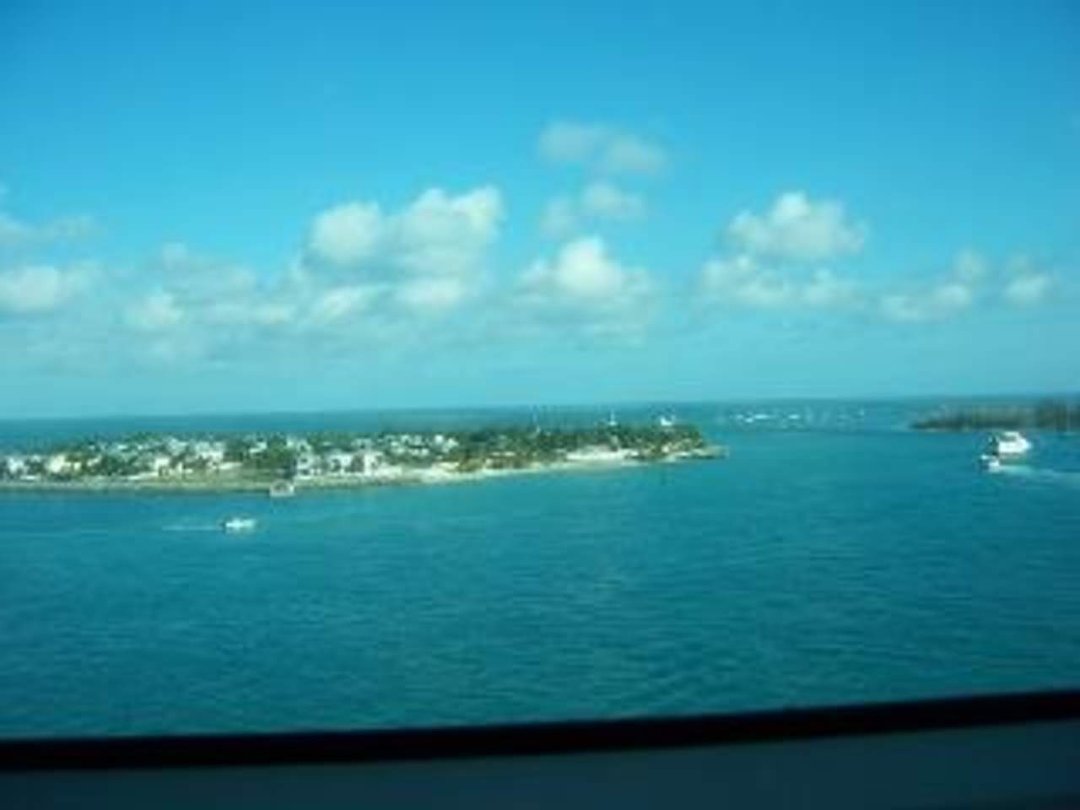 Lloyd Mott's album, Well I was on the cruise in Florida