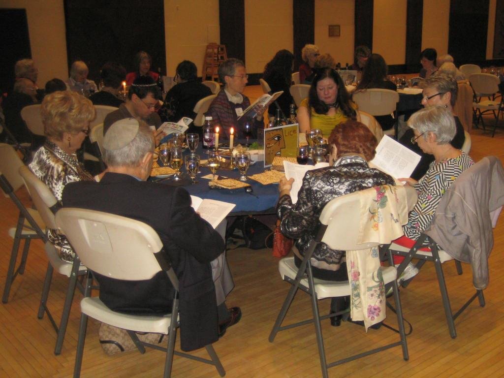 Max Kohn's album, 2nd Seder 2012