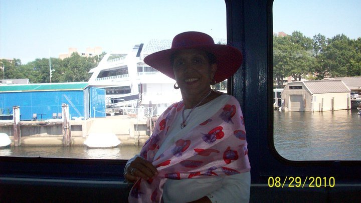 Elizabeth Williams' album, Profile Pictures
